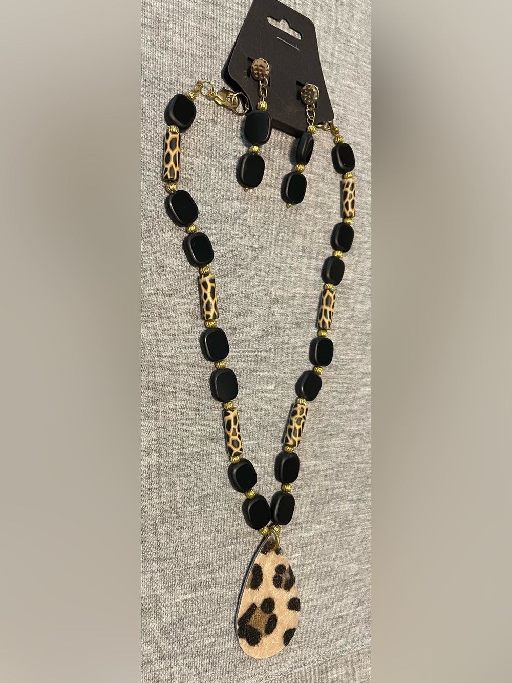 Leopard Accent Black Bead Necklace with Teardrop Pendant- Matching Earrings